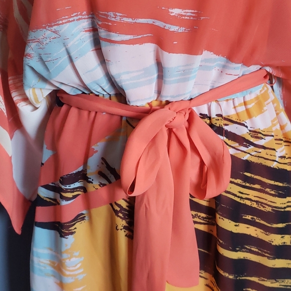 Spring sale! Bright colored Dress - Picture 3 of 4